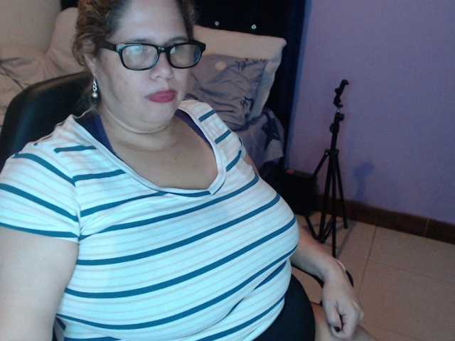 ElizabethTaylor8 from BongaCams is Freechat