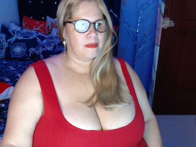 ElizabethTaylor8's BongaCams show and profile