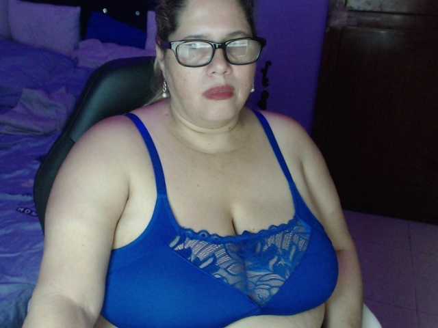 ElizabethTaylor8's BongaCams show and profile