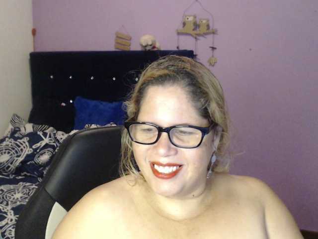 ElizabethTaylor8's BongaCams show and profile