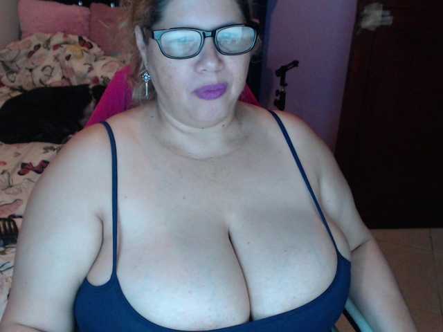 ElizabethTaylor8's BongaCams show and profile