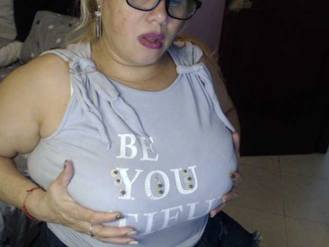 ElizabethTaylor8's BongaCams show and profile