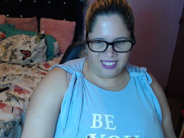 ElizabethTaylor8's BongaCams show and profile