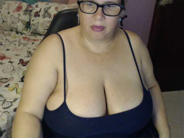 ElizabethTaylor8's BongaCams show and profile