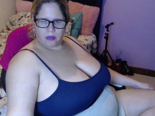 ElizabethTaylor8's BongaCams show and profile