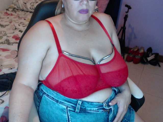 ElizabethTaylor8's BongaCams show and profile
