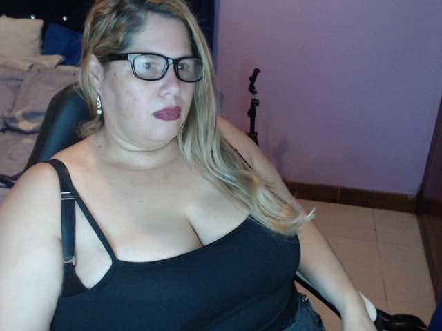 ElizabethTaylor8 from BongaCams