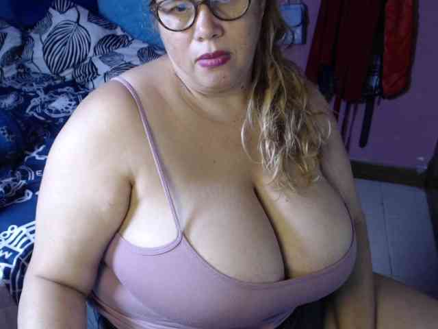upskirt voyeur ElizabethTaylor8