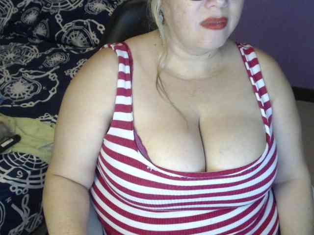 adult sex webcam ElizabethTaylor8