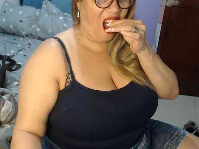 ElizabethTaylor8 webcam