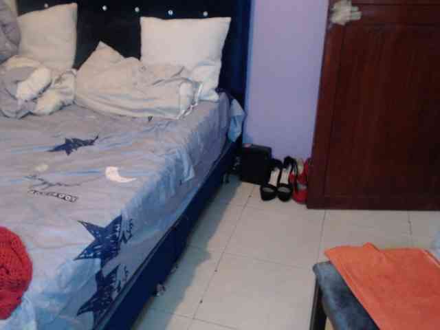 ElizabethTaylor8 Live Webcam on BongaCams