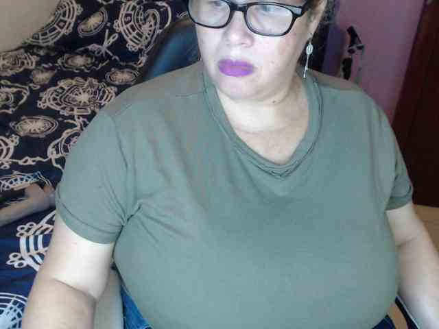 upskirt web cam ElizabethTaylor8