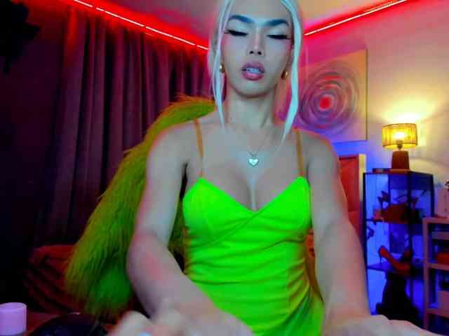 AmethystTS Live Webcam on BongaCams
