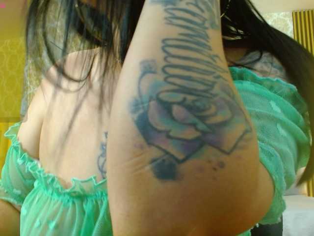 martina-tay's BongaCams show and profile