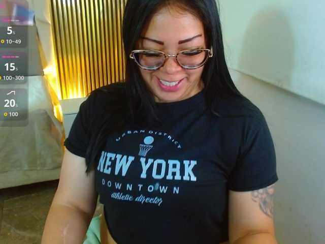 martina-tay's BongaCams show and profile