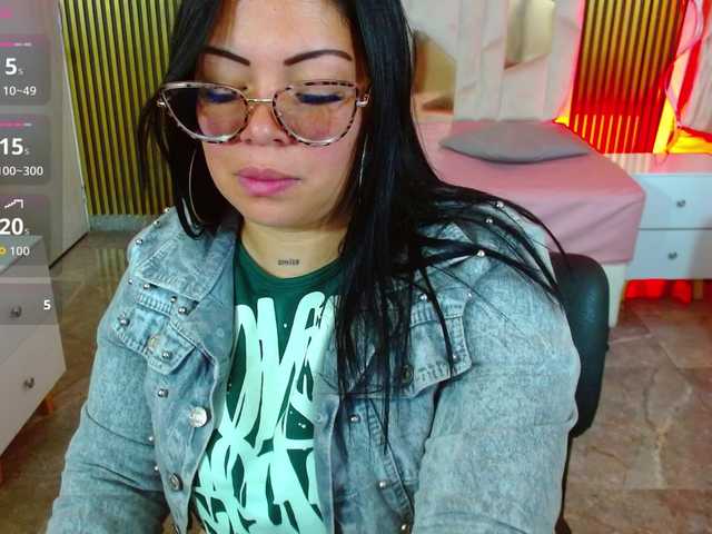 martina-tay's BongaCams show and profile