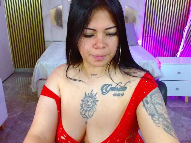 martina-tay's BongaCams show and profile