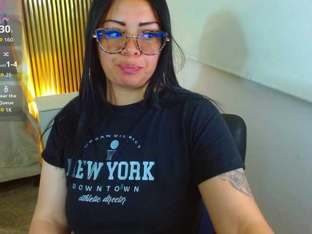 martina-tay's BongaCams show and profile