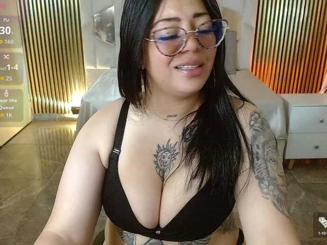 martina-tay's BongaCams show and profile