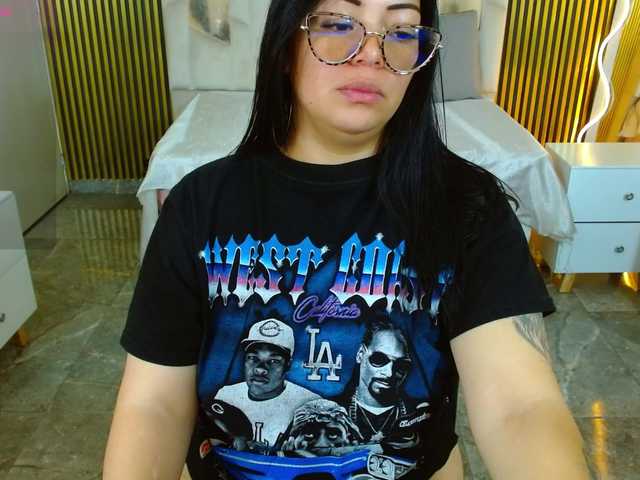 martina-tay Live Cam on BongaCams