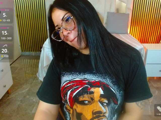 martina-tay's BongaCams show and profile