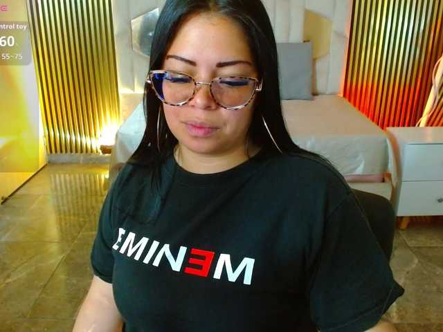 martina-tay's BongaCams show and profile