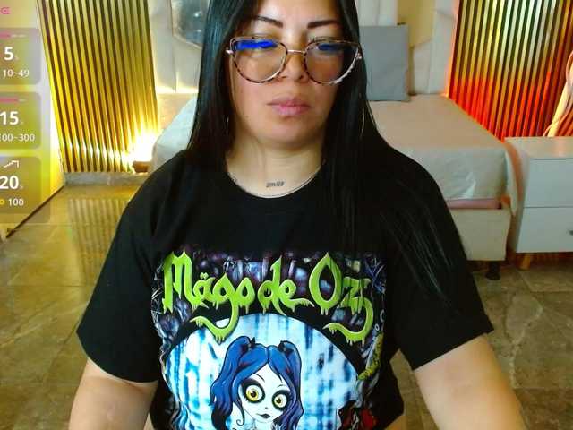 martina-tay's BongaCams show and profile