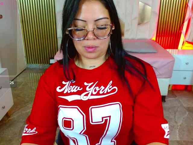 martina-tay martina-tay