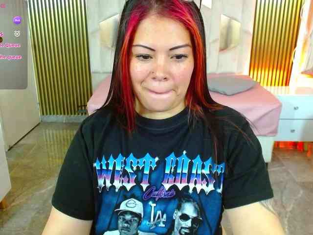 martina-tay martina-tay