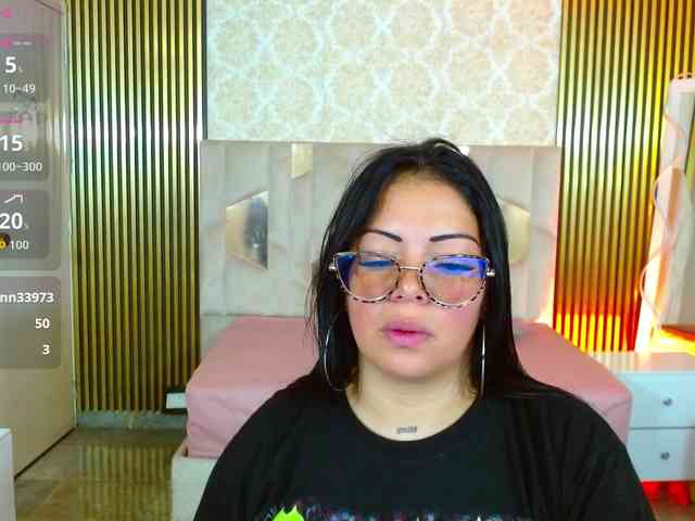 martina-tay martina-tay