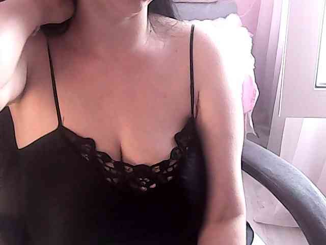 NikaKrasina webcam