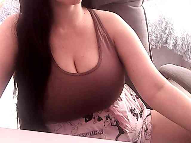 NikaKrasina webcam
