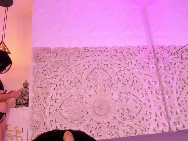 antonnella-lopez's BongaCams show and profile