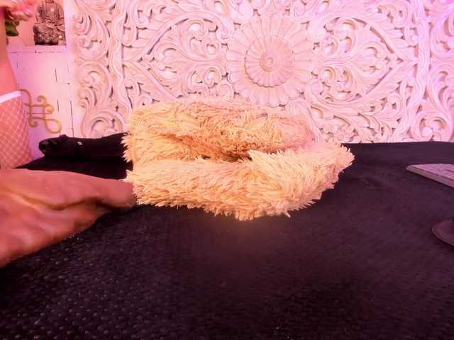 antonnella-lopez from BongaCams is Freechat