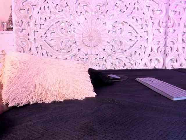 antonnella-lopez webcam