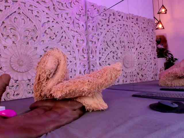 antonnella-lopez webcam