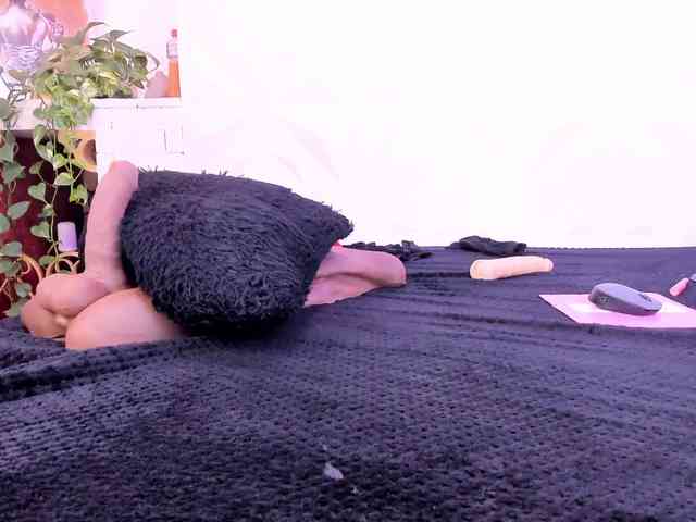 antonnella-lopez webcam