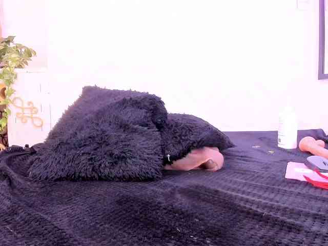 antonnella-lopez webcam