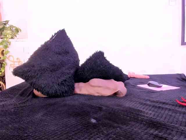 antonnella-lopez webcam