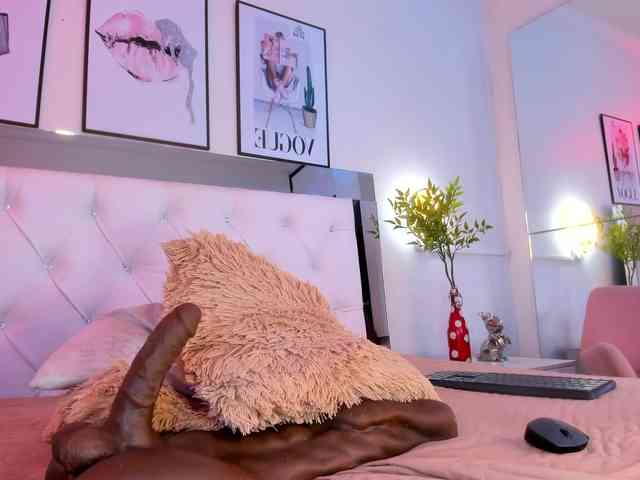 antonnella-lopez webcam