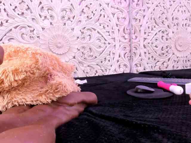 antonnella-lopez webcam