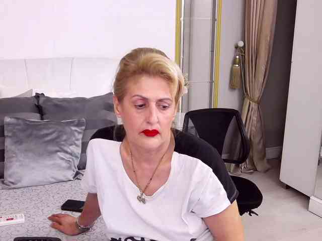 ElenaJuarez webcam