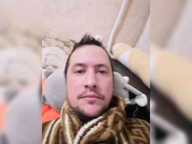Alexander-NEEDLEWORKER