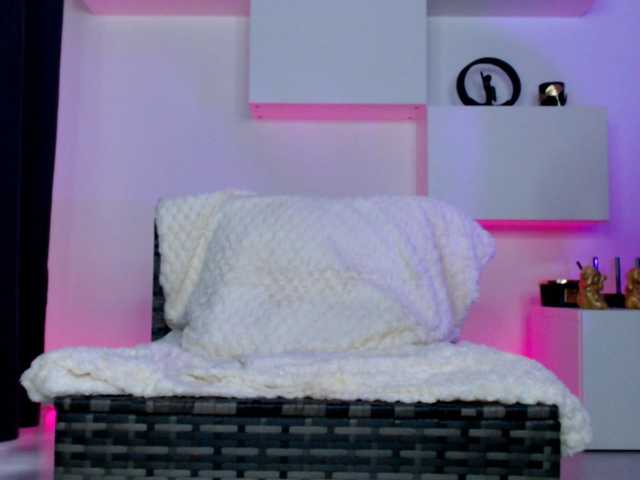 arianatattoos's BongaCams show and profile