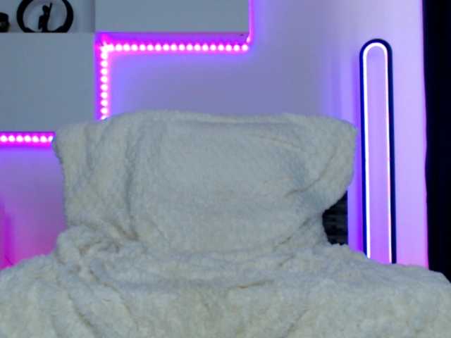 arianatattoos's BongaCams show and profile