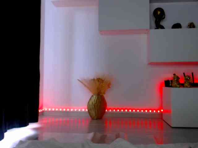 arianatattoos webcam