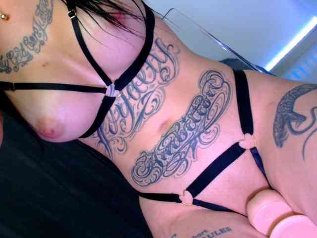 arianatattoos webcam