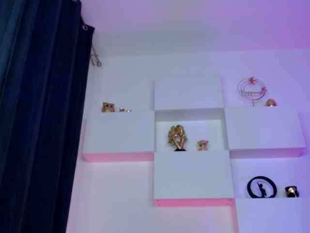 arianatattoos webcam