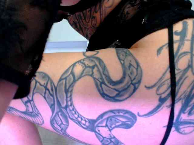 arianatattoos webcam
