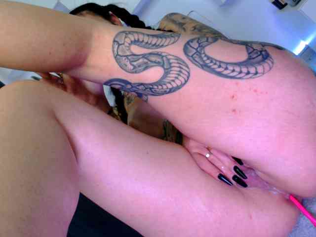 arianatattoos webcam